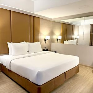 Deluxe  Without Window King Room