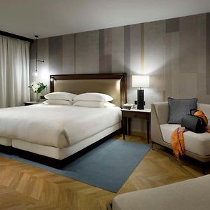 Deluxe Zimmer mit Kingsize-Bett