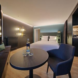 Superior Zimmer mit Kingsize-Bett