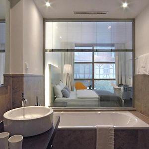 Comfort Zimmer mit Kingsize-Bett