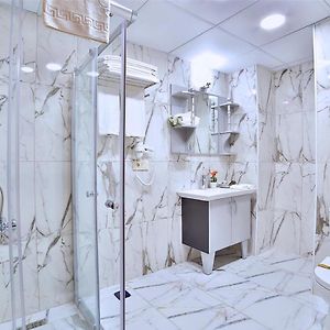 Deluxe Dreibettzimmer