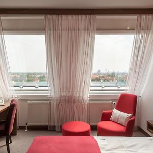 Superior Zimmer mit Kingsize-Bett