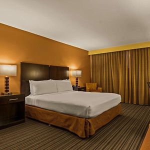 Zimmer mit Kingsize-Bett