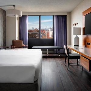 Standard Zimmer mit Kingsize-Bett
