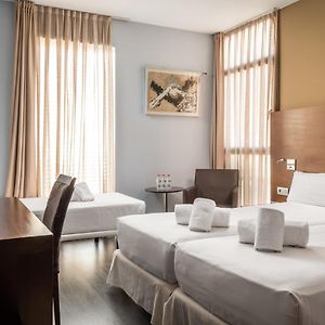 Dreibettzimmer