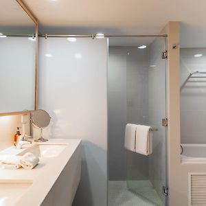 Deluxe Eck-Zimmer mit Kingsize-Bett