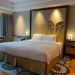 Luxus Zimmer mit Kingsize-Bett