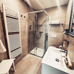 Zimmer mit zwei Einzelbetten