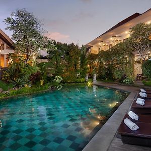 The Mudru Resort By Pramana Villas