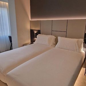 Zimmer mit zwei Einzelbetten