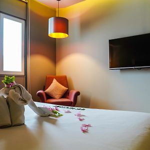 Deluxe Zimmer mit Kingsize-Bett