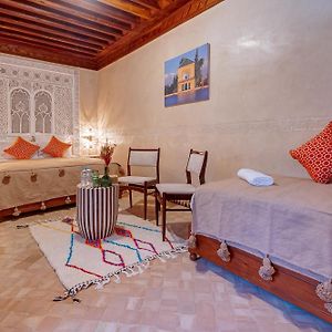 Deluxe Zimmer mit Kingsize-Bett