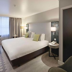 Deluxe Zimmer mit Kingsize-Bett