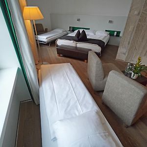 Familien-Zimmer