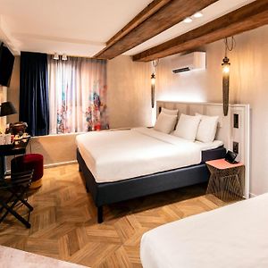 Dreibettzimmer im Untergeschoss