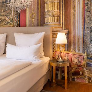 Standard Zimmer mit Kingsize-Bett