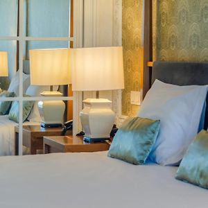 Superior Zimmer mit Kingsize-Bett