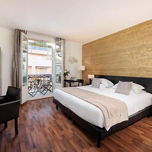 Deluxe Zimmer mit Kingsize-Bett