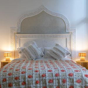 Deluxe Zimmer mit Kingsize-Bett