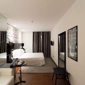 Zimmer mit zwei Einzelbetten
