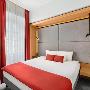 Zimmer mit Queensize-Bett