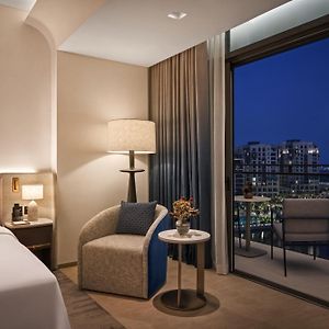 Deluxe Zimmer mit Kingsize-Bett