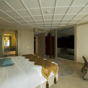 Standard Zimmer mit Kingsize-Bett