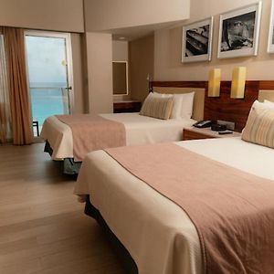 Deluxe Zimmer mit Kingsize-Bett