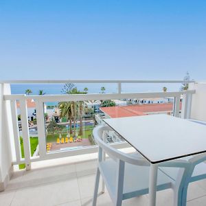 Deluxe Zimmer mit Kingsize-Bett