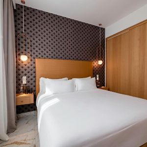 Deluxe Zimmer mit Kingsize-Bett