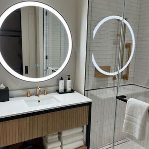 Panorama Eck-Suite mit Kingsize-Bett
