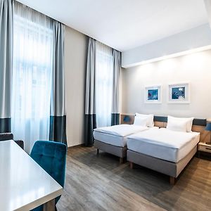 Familien-Zimmer