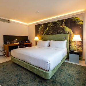 Deluxe Zimmer mit Kingsize-Bett