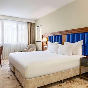 Deluxe Zimmer mit Kingsize-Bett