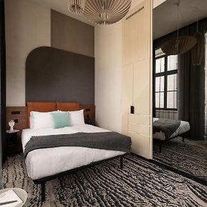 Deluxe Zimmer mit Kingsize-Bett