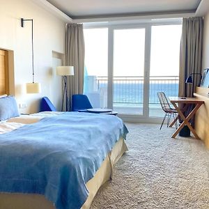 Luxus Zimmer mit Kingsize-Bett