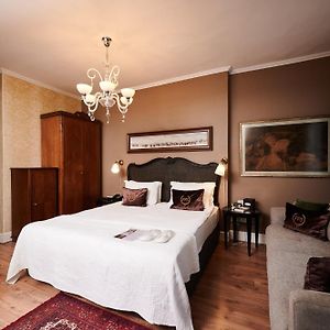 Großes Doppelzimmer