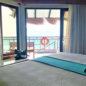 Overwater Elite Suite mit Kingsize-Bett