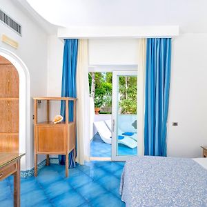 Comfort Zimmer mit Kingsize-Bett