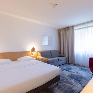 Standard Zimmer mit Kingsize-Bett