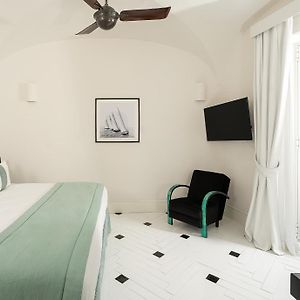 Superior Zimmer mit Kingsize-Bett