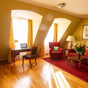 Superior Zimmer mit Kingsize-Bett