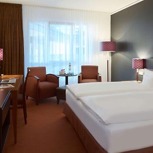Standard Zimmer mit Kingsize-Bett