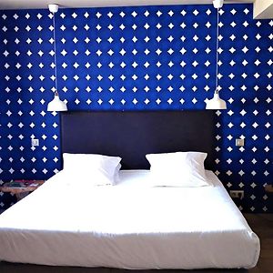 Comfort Zimmer mit Kingsize-Bett
