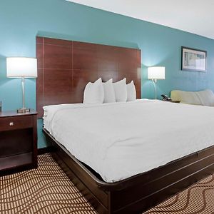 Zimmer mit Kingsize-Bett
