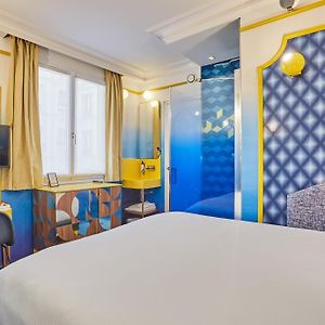 Zimmer mit Kingsize-Bett