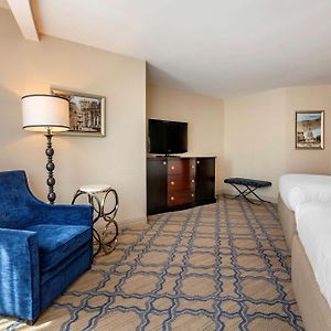 Traditionelles Zimmer mit Queensize-Bett