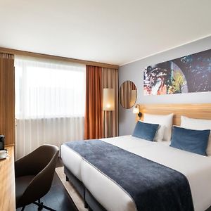 Comfort Zimmer mit Kingsize-Bett