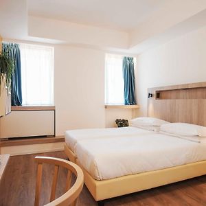 Superior Zimmer mit Kingsize-Bett