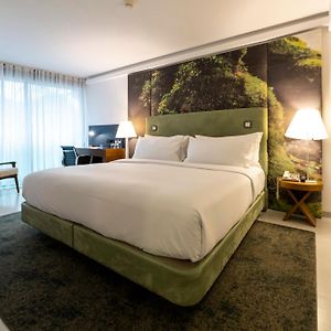 Deluxe Zimmer mit Kingsize-Bett